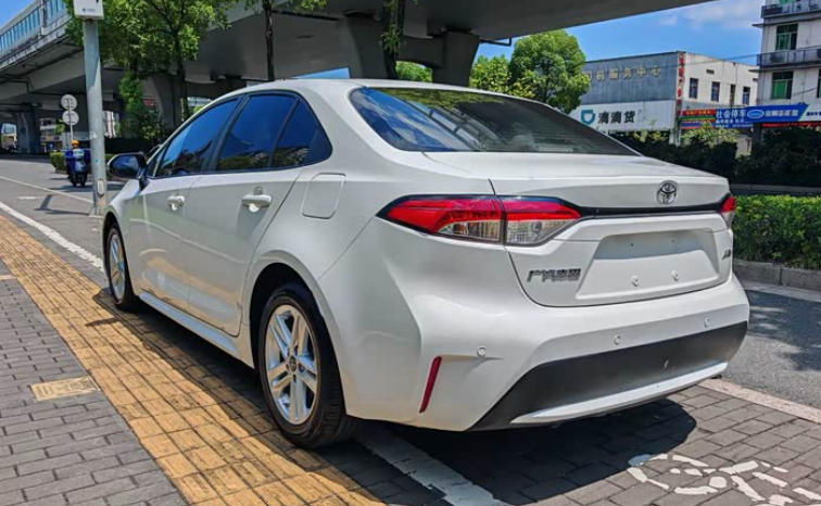 
								2023 Toyota Corolla 1.2T full									