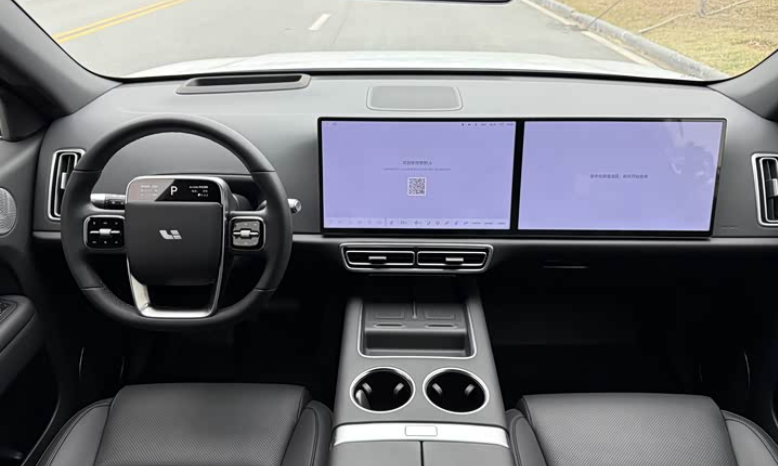 
								2024 Li Auto L6 Extended-Range Electric SUV full									